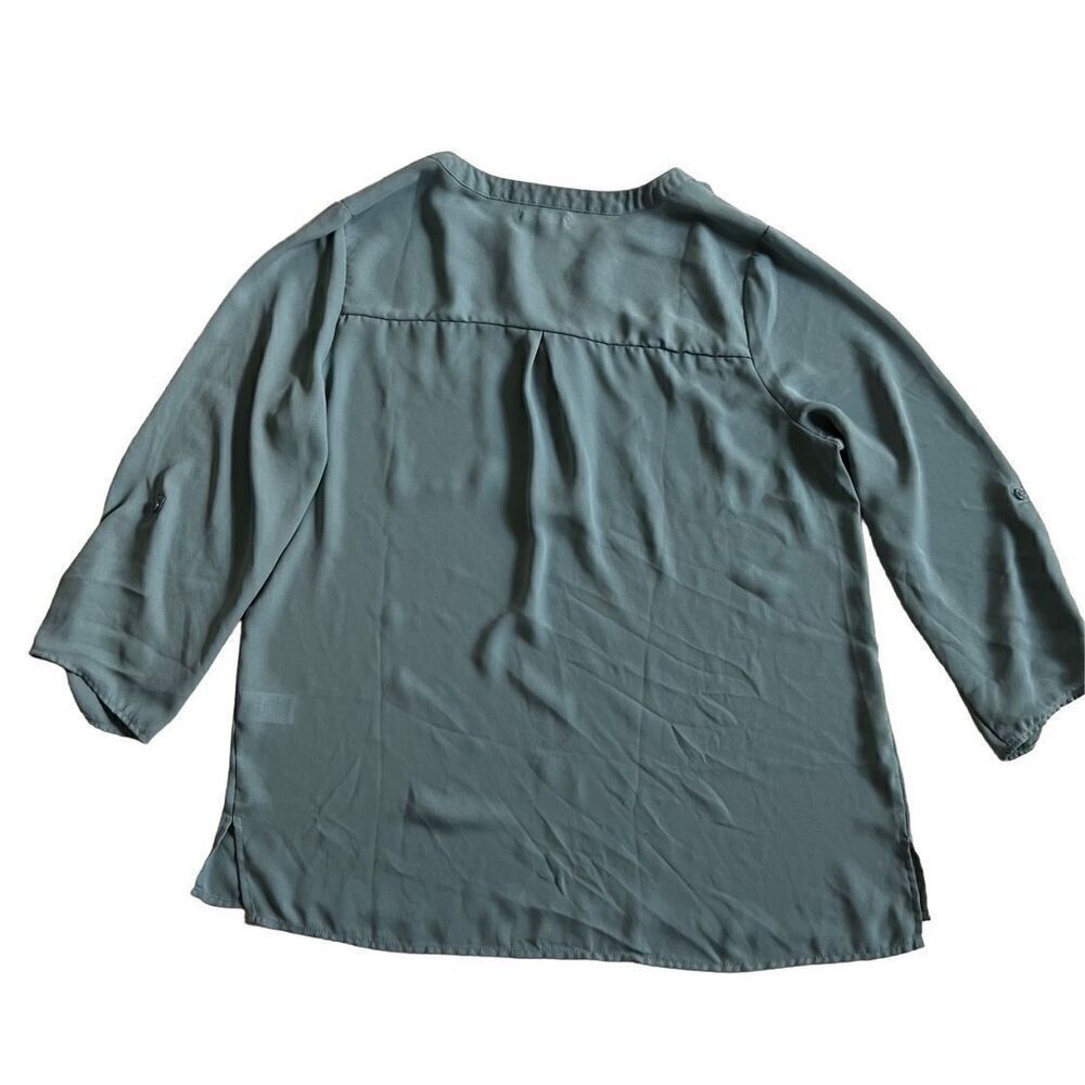 Maurices Blouse size Large - Picture 3 of 4